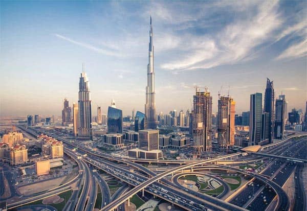UAE, lifts, travel restrictions