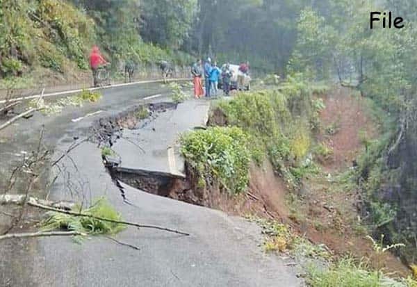 Nilgiris, Landslide, Warning, Tamilnadu, நீலகிரி, நிலச்சரிவு, எச்சரிக்கை, பேரிடர் மேலாண்மைத்துறை