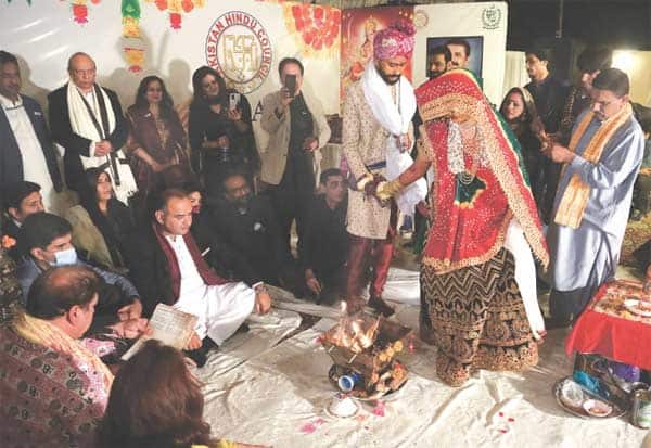 Hindu couples, mass wedding, Pakistan