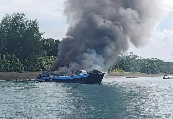 Philippines, ferry fire, 7 killed