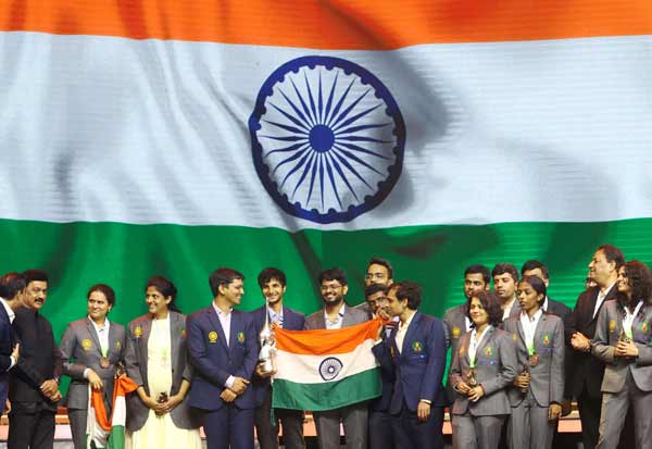 செஸ் ஒலிம்பியாட்:  இந்திய அணிகளுக்கு முதல்வர் பரிசு