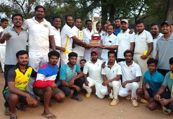 District Cricket Tournament at Usilampatti   உசிலம்பட்டியில் மாவட்ட கிரிக்கெட் போட்டி