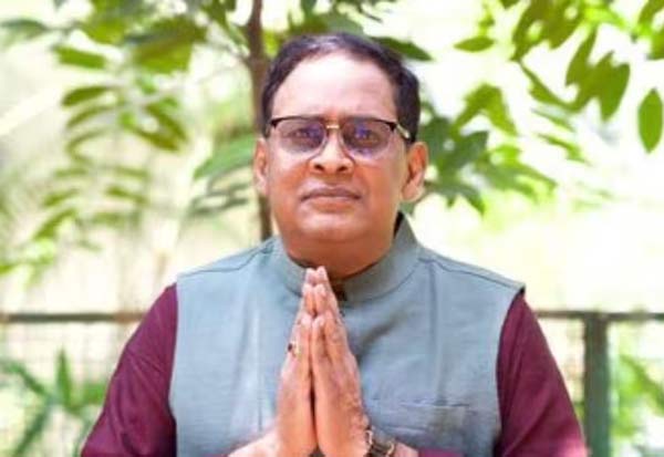 Odisha Health Minister Naba Das shot in chest as cop opens fire, hospitalised துப்பாக்கிச்சூட்டில் காயமடைந்த ஒடிசா சுகாதார அமைச்சர் காலமானார்