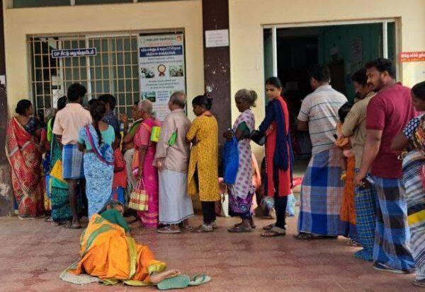 Ticket at Manamadurai Government Hospital; Patia patients wait   மானாமதுரை அரசு மருத்துவமனையில்  சீட்டு; பதிய நோயாளிகள் காத்திருப்பு