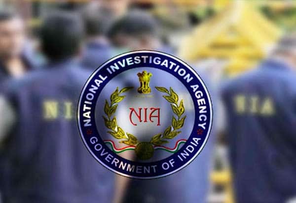 NIA officials conducted raids at various places in Tamil Nadu   தமிழகத்தில் பல்வேறு இடங்களில் என்.ஐ.ஏ அதிகாரிகள் அதிரடி சோதனை