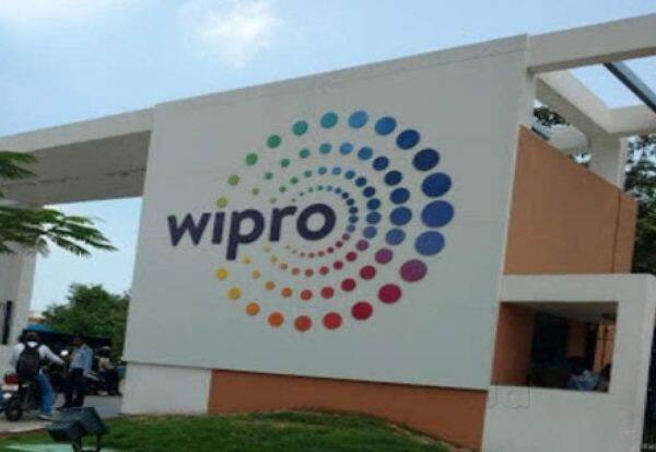 Wipro Salary Reduction Issue Complaint to Labor Welfare Department   'விப்ரோ' சம்பள குறைப்பு விவகாரம்: தொழிலாளர் நலத் துறையில் புகார்