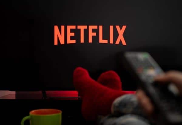 Netflix cuts prices for subscribers in more than 30 countries சந்தா விலை 50% குறைப்பு..நெத்தியடி அடிச்ச நெட்ஃப்ளிக்ஸ்!