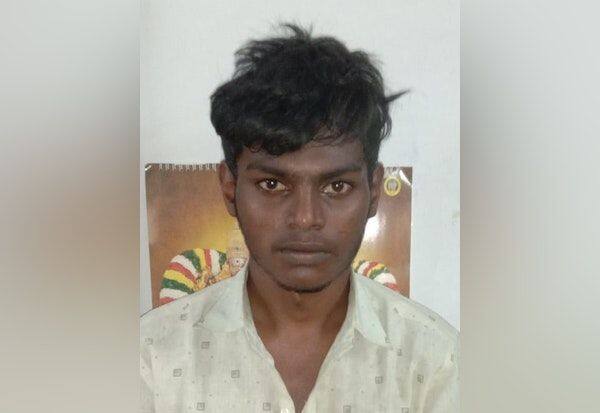 Two arrested for smuggling ration rice   ரேஷன் அரிசி கடத்திய இருவர் கைது