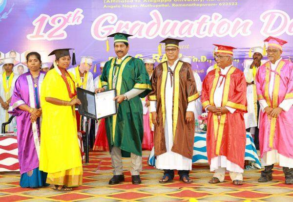 Muthuppett Gauchanel College Graduation Ceremony   முத்துப்பேட்டை கவுசானல்  கல்லுாரி பட்டமளிப்பு விழா