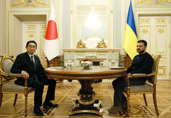 Japanese Prime Minister Kishida meets Ukrainian President Zelensky  உக்ரைன் அதிபர் ஜெலன்ஸ்கியுடன் ஜப்பான் பிரதமர் கிஷிடா சந்திப்பு