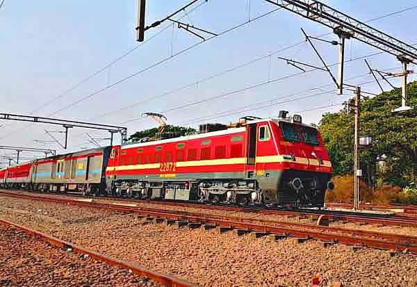 100 percent completion of railway electrification works in Odisha  ஒடிசாவில் ரயில்வே மின்மயமாக்கும் பணிகள் 100 சதவீதம் நிறைவு