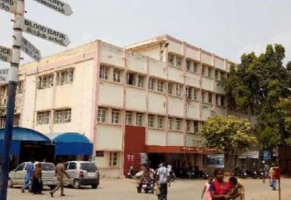The excitement in Tirupur; Kidnapping of a seven-day-old baby born in Government Medical College   திருப்பூரில் பரபரப்பு;அரசு மருத்துவ கல்லூரியில் பிறந்த ஏழு நாட்களான குழந்தை கடத்தல்