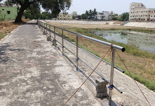 Pattu Nul Chatram Pond renovation work Viru Viru   பட்டு நுால் சத்திரம் குளம் சீரமைப்பு பணி 'விறு விறு'