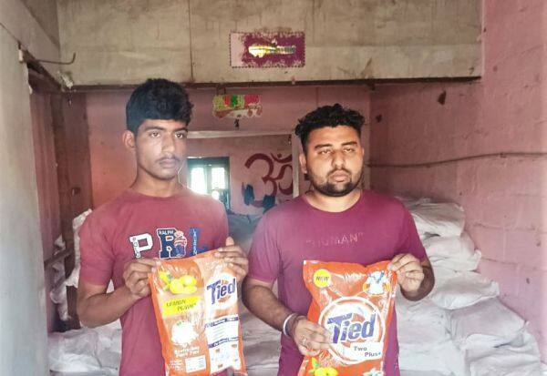 5000 kg of fake washing powder seized: two people saved   5000 கிலோ 'போலி' வாஷிங் பவுடர் பறிமுதல்: இரண்டு பேருக்கு 'காப்பு'