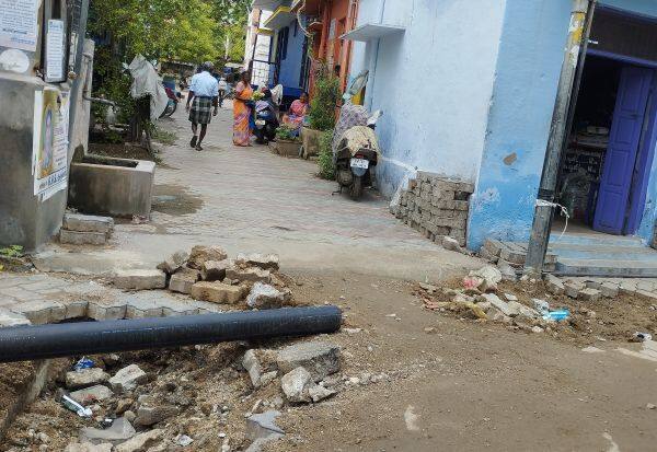 Ward Roundup/ Damaged Roads to lay pipe, Dog nuisance Woe to 32nd Ward of Virudhunagar Municipality   வார்டு ரவுண்டப்/  குழாய் பதிக்க சேதமாகும் ரோடுகள், நாய்கள் தொல்லை  விருதுநகர் நகராட்சி 32வது வார்டின் அவலம் 
