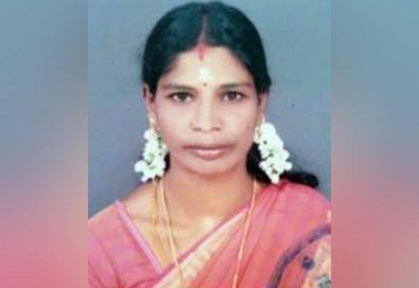 Woman killed in Kotagiri due to heavy rains    கோத்தகிரியில் கனமழை: இடிதாக்கி பெண் பலி