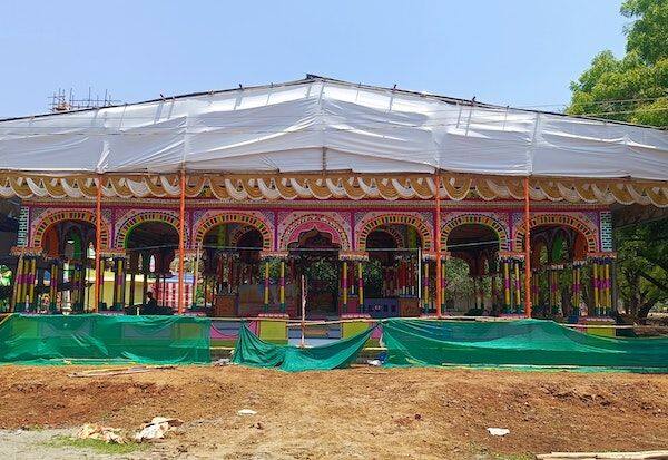 A grand Yagasala is prepared in 16,000 square feet with 41 kundas    41 குண்டங்களுடன் 16 ஆயிரம் ச.அடியில் தயாராகும் பிரம்மாண்ட யாகசாலை