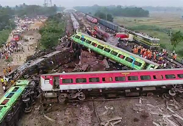 Odisha Train Accident: No injuries or fatalities in reserved coaches of Bengaluru-Howrah train1,200 பயணிகள் காயமின்றி தப்பினர்