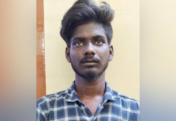 Selling Ganja: Teen Arrested   கஞ்சா விற்பனை: வாலிபர் கைது