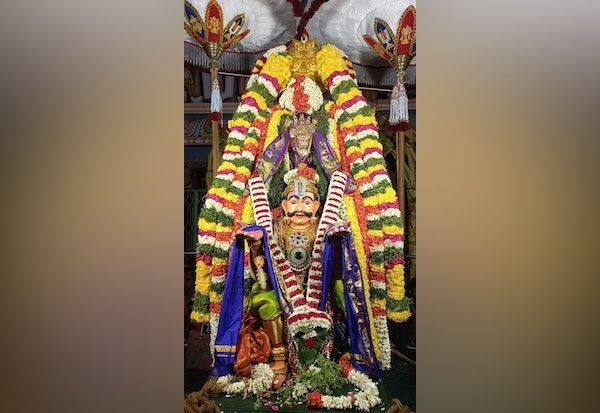 Garudaseva Utsavam at Perumal temple   பெருமாள் கோவிலில் கருடசேவை உற்சவம்