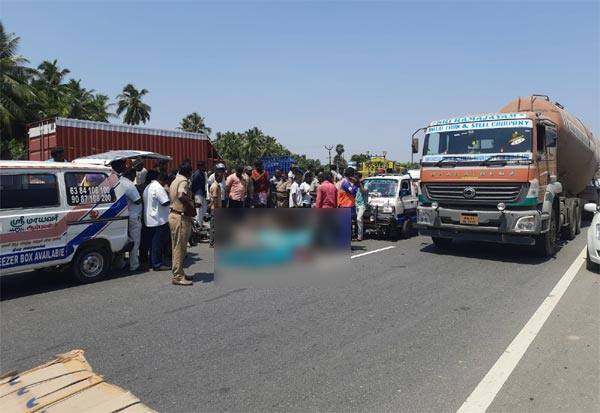 Mother, daughter killed in road accident  சாலை விபத்தில் தாய், மகள் பலி