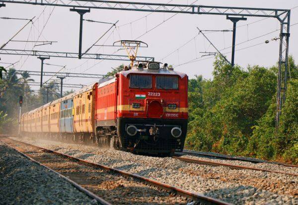 Railway Board: Development of a train drivers eye-detection device  (RDAS) ரயில் ஓட்டுனரின் கண்களை வைத்து துாக்கத்தை கண்டறியும் கருவி தயாரிப்பு