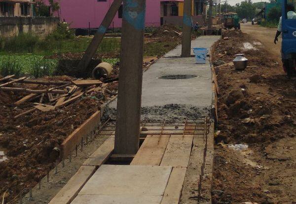  Cuddalore Corporation Amazing; Drainage with electric pole    கடலூர் மாநகராட்சி அசத்தல்; மின் கம்பத்துடன் வடிகால்