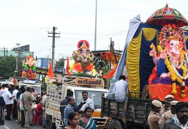 Ganesha idols procession at 6 places in the district    மாவட்டத்தில் 6 இடங்களில் விநாயகர் சிலைகள் ஊர்வலம்