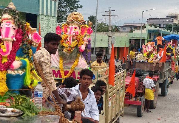  Ganesha Chaturthi Procession held in Theni with grandeur, celebration at Gampam, Bodi      தேனியில் விமரிசையாக நடந்த விநாயகர் சதுர்த்தி ஊர்வலம் 
