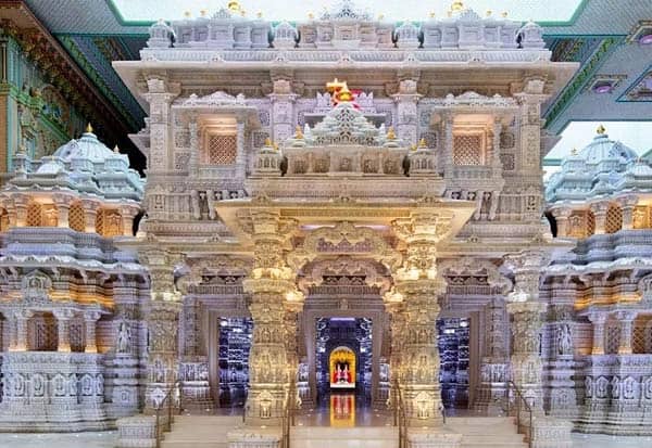 அங்கோவாரட் -க்கு அடுத்த உலகின் மிக பெரிய இந்து கோவில்: ...