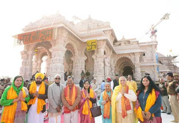  "We felt an indescribable peace": Kejriwals interview after visiting Lord Rama with family   "விவரிக்க முடியாத அமைதியை உணர்ந்தோம்": குடும்பத்துடன் ராமரை தரிசித்த கெஜ்ரிவால் பேட்டி