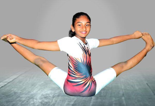  700 contestants participated in the South Indian Yoga competition    தென் இந்திய யோகாசன போட்டி 700 போட்டியாளர்கள் பங்கேற்பு