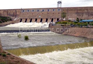 Nearly 1.33 lakh cubic feet per second water released from karnataka dams1.33 லட்சம் கனஅடி உபரி நீர்திறப்பு: மேட்டூர் அணை 3 நாளில் நிரம்பும்