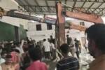 குஜராத்தில் தொழிற்சாலை சுவர் இடிந்து 12 பேர் பலி