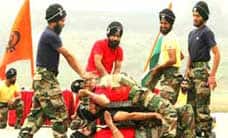 இந்திய - சீனா 'ஹேண்ட் இன் ஹேண்ட்-2013' கூட்டு போர்பயிற்சி துவங்கியது